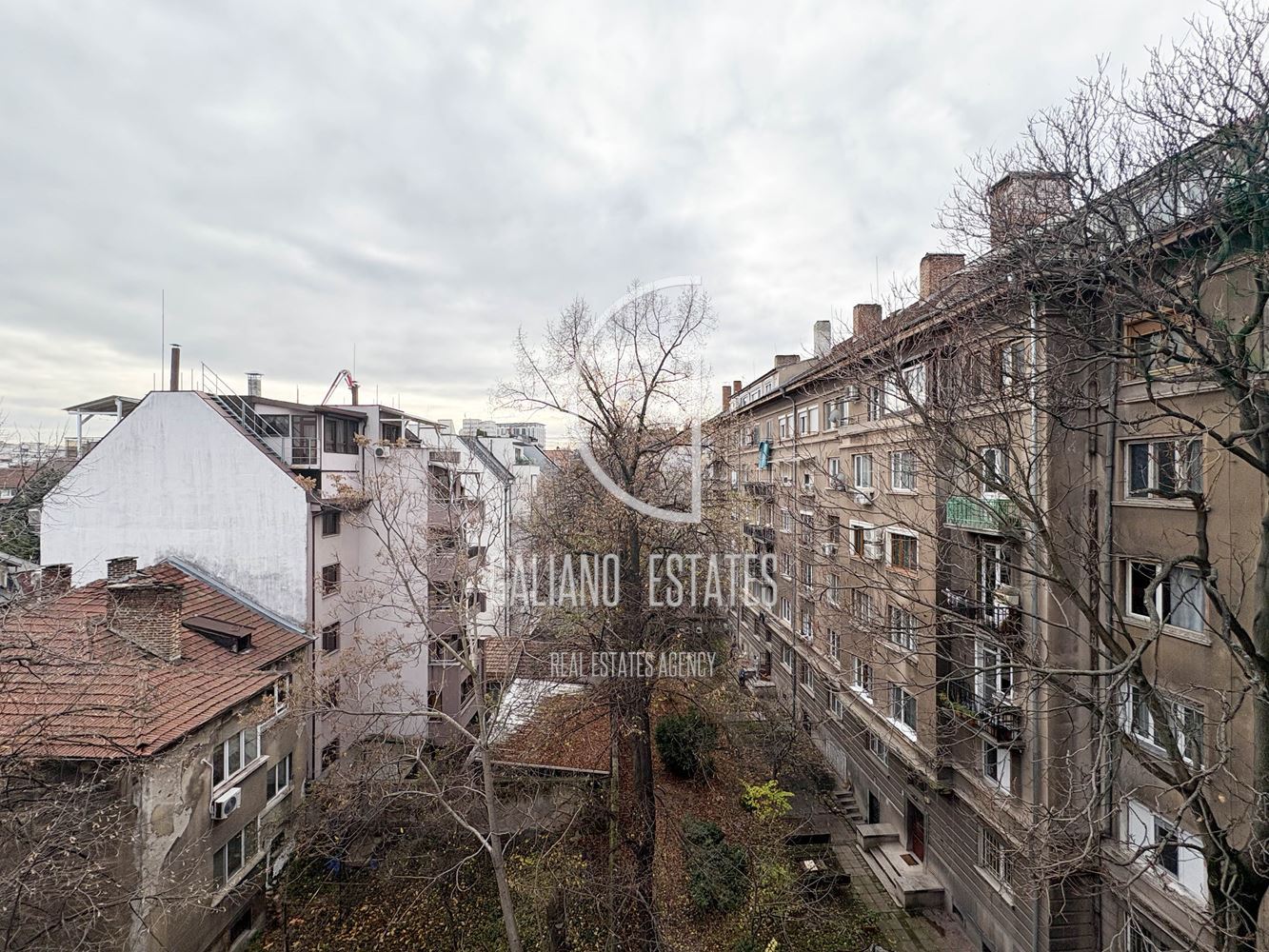 Двустаен апартамент на бул. В. Левски с паркомясто - 0