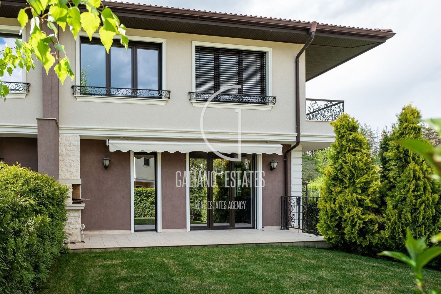 Stylish house in a gated community near the Anglo-American School-0 Стилна къща в затворен комплекс до Англо-Американското училище - 0