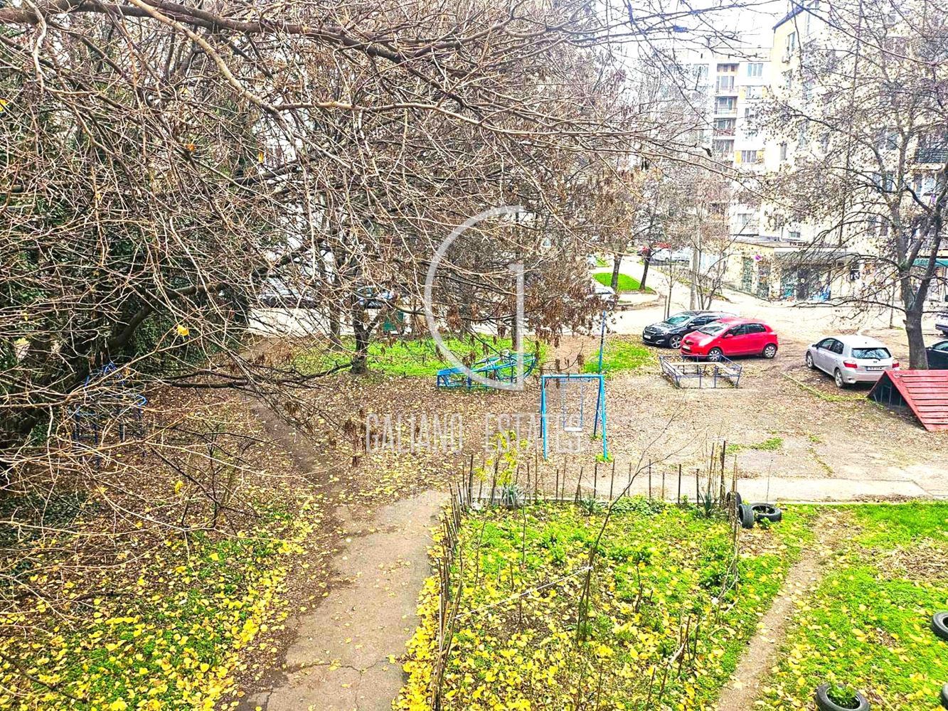 Уютен двустаен апартамент до 42 ОУ в жк. Хаджи Димитър - 0