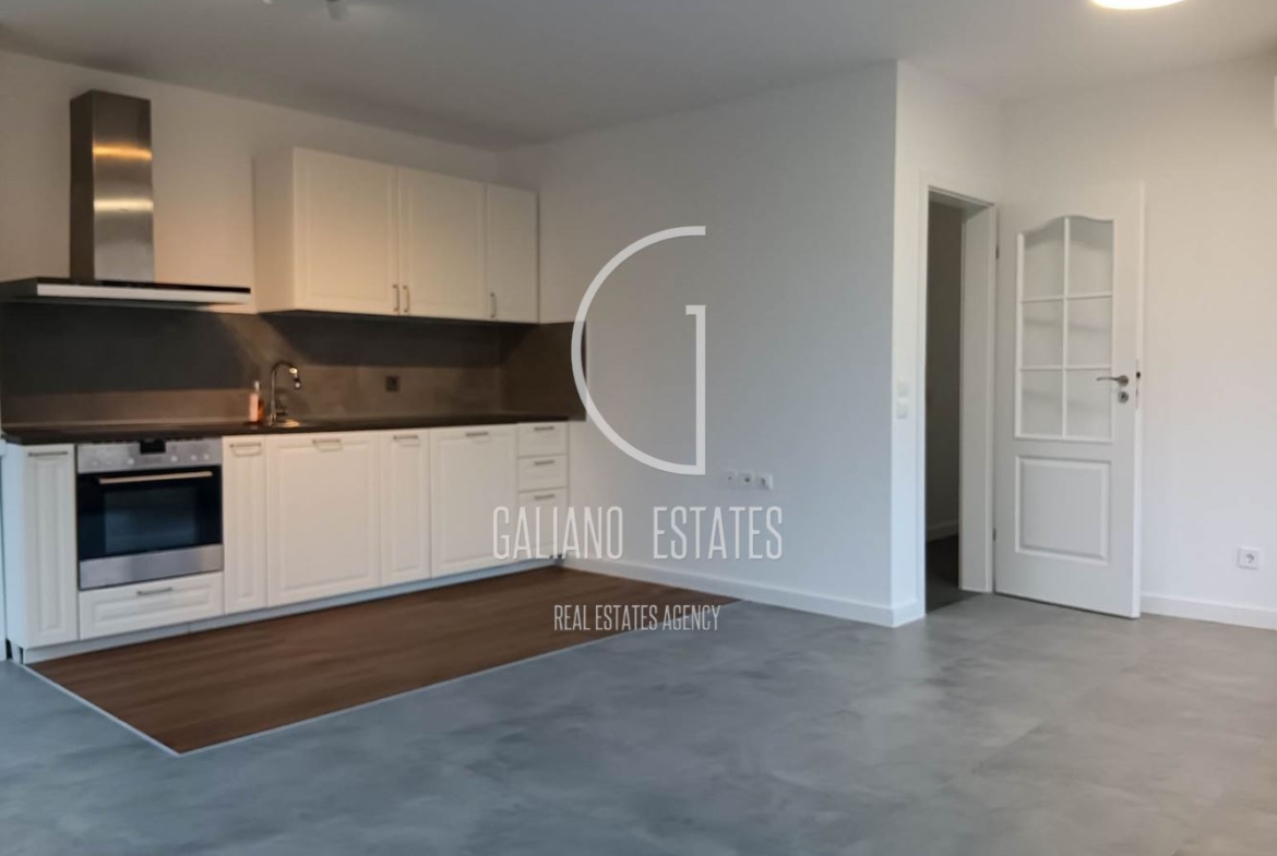 Двустаен апартамент в Манастирски ливади - 0