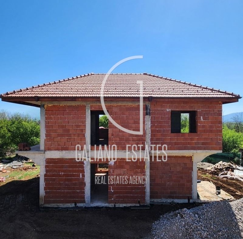 Къща в гр. Костинброд - 0