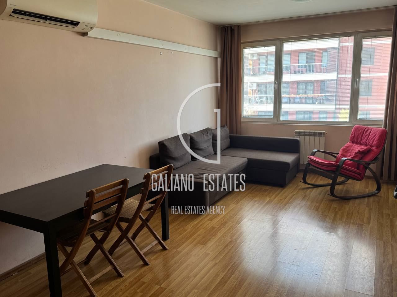 Двустаен апартамент на бул. България - 0