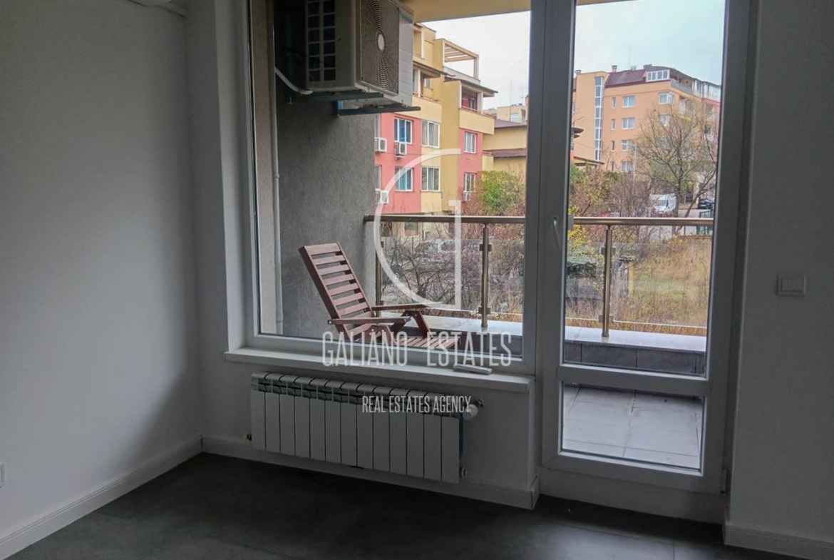 Двустаен апартамент в Манастирски ливади - 0