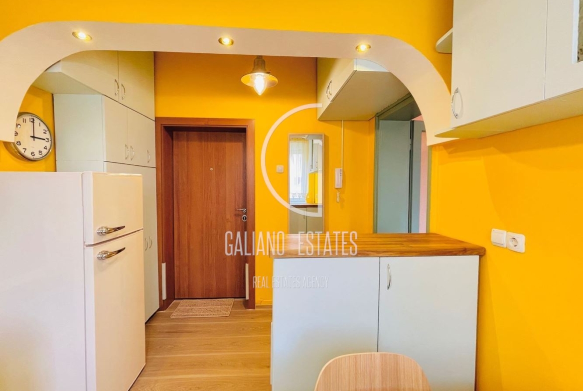 Двустаен апартамент в ТОП център - 0