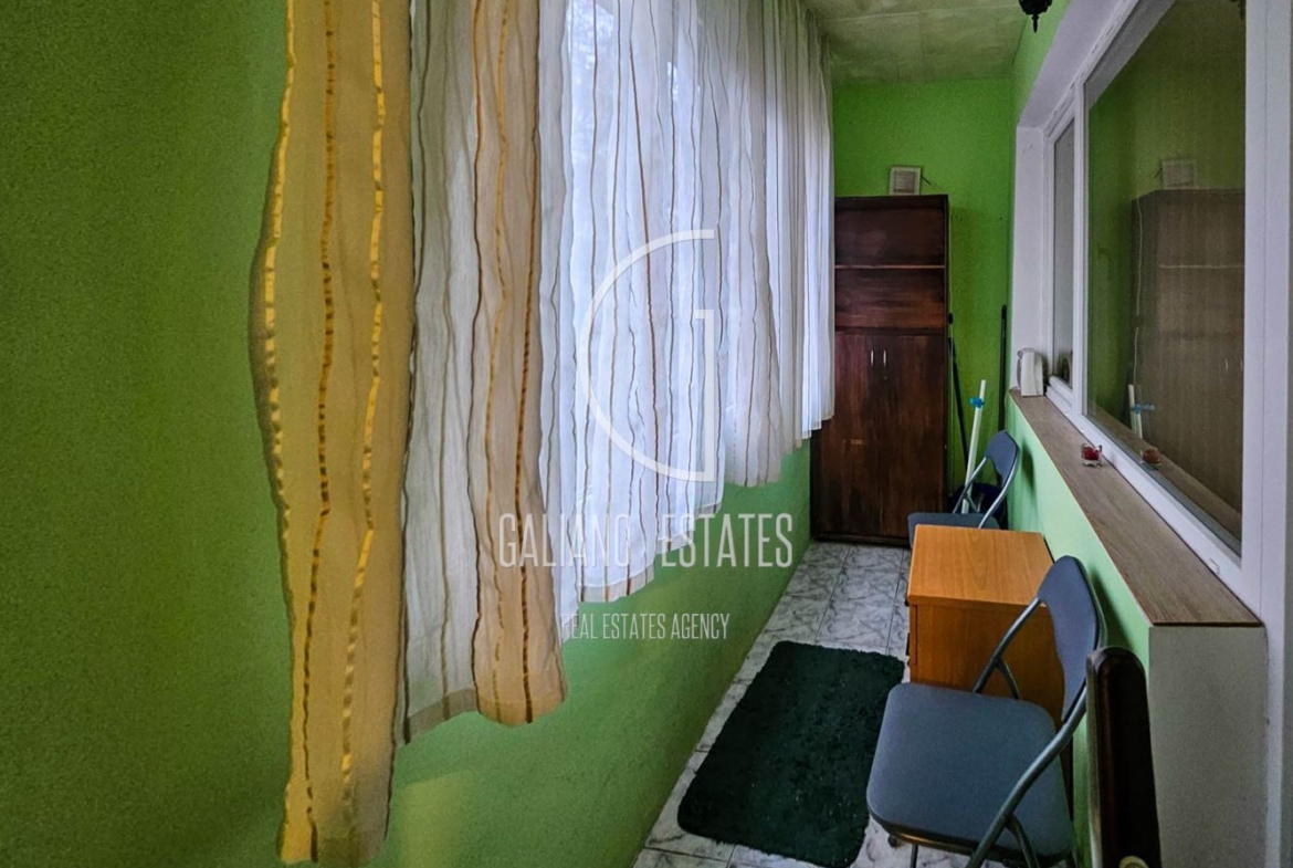 Уютен двустаен апартамент до 42 ОУ в жк. Хаджи Димитър - 0