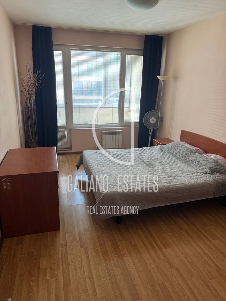 Двустаен апартамент на бул. България - 0