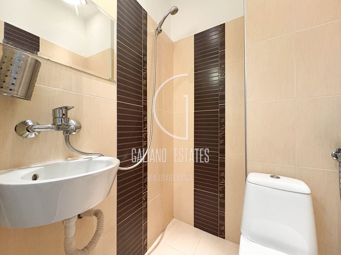 Двустаен апартамент на бул. В. Левски с паркомясто - 0