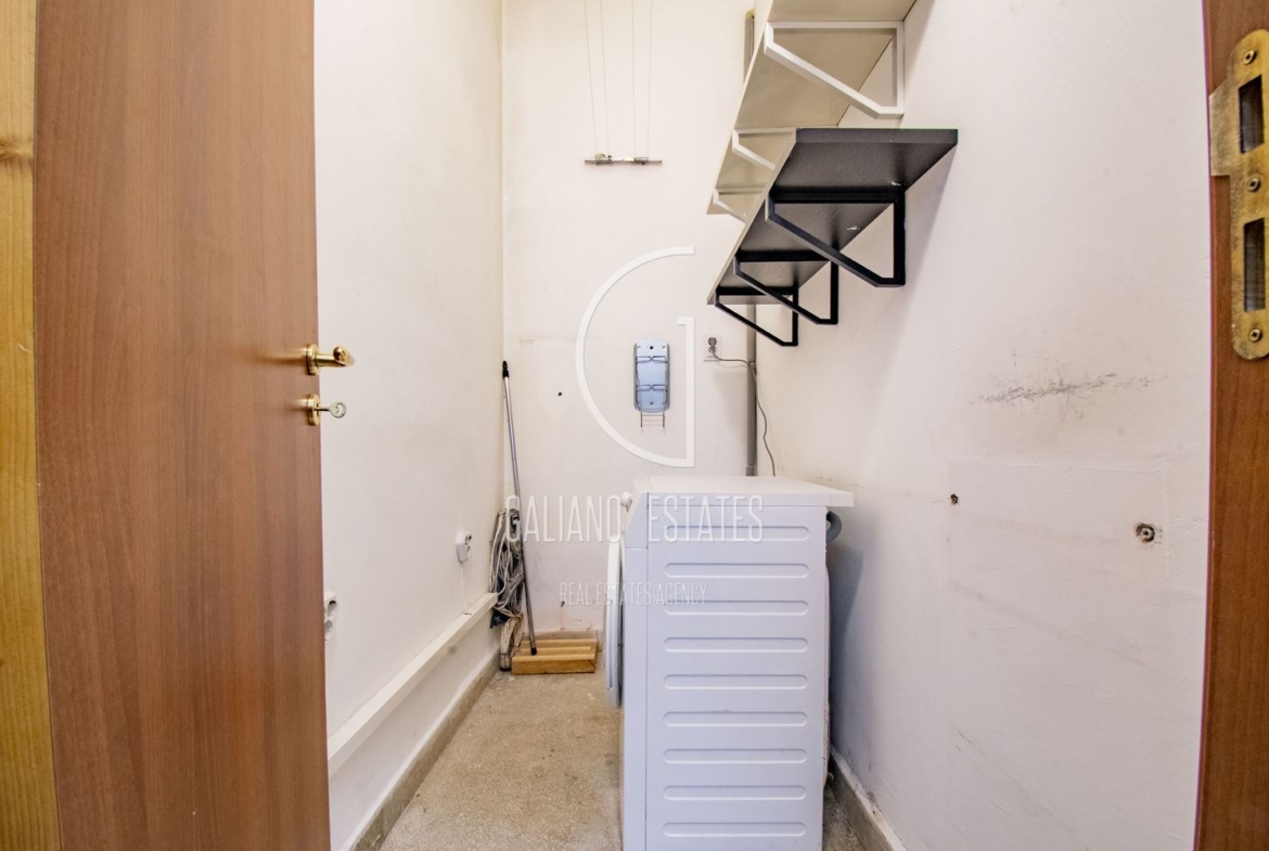 Имот подходящ за офис срещу Народен театър Иван Вазов - 0