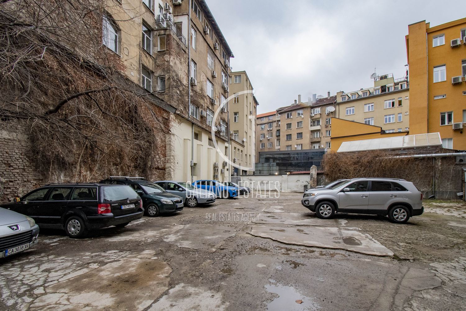 Property suitable for an office opposite Ivan Vazov National Theatre-0 Имот подходящ за офис срещу Народен театър Иван Вазов - 0