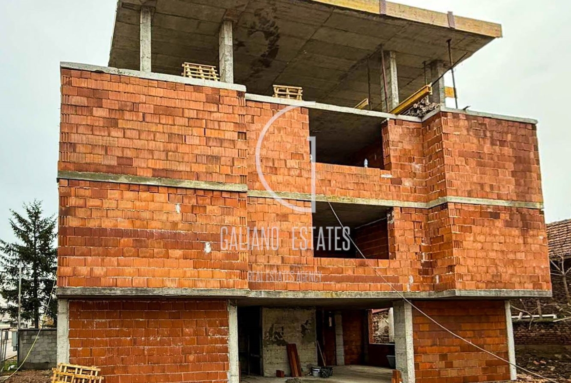 Чудесен тристаен апартамент в кв. Малашевци - 0