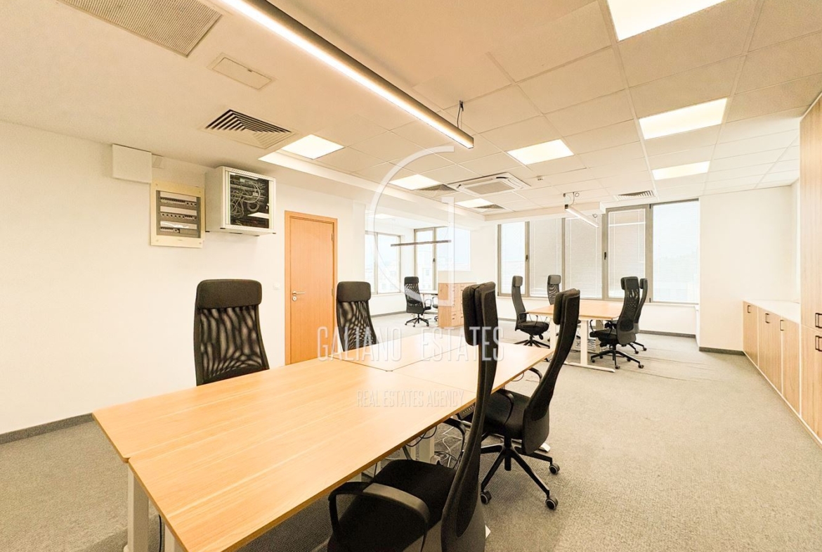 Обзаведен офис в бизнес сграда до Метростанция - 0