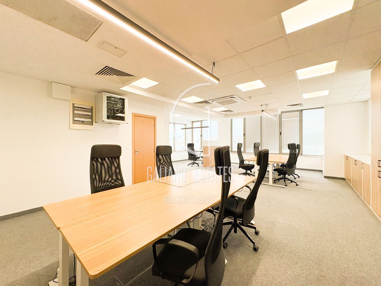 Обзаведен офис в бизнес сграда до Метростанция-0 Обзаведен офис в бизнес сграда до Метростанция - 0