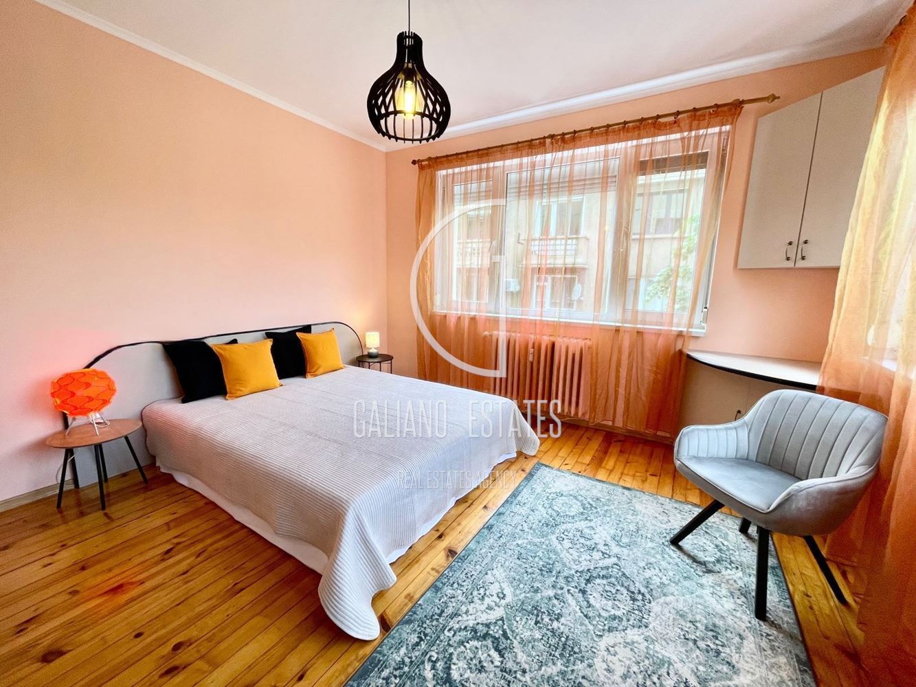 Двустаен апартамент в ТОП център - 0