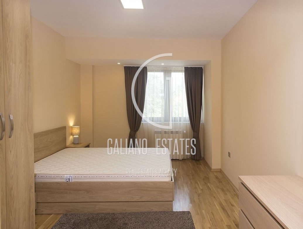 Чудесен тристаен апартамент в Докторски паметник - 0