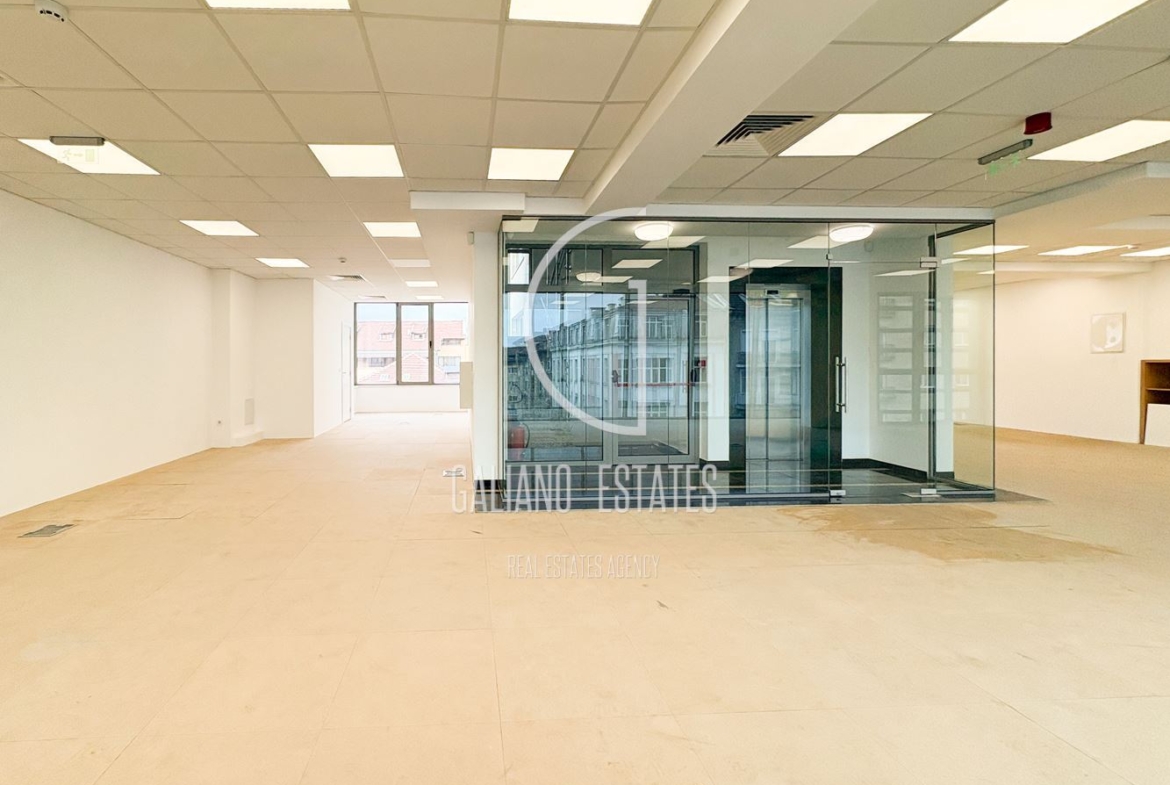 Офис площ в Бизнес сграда - 0