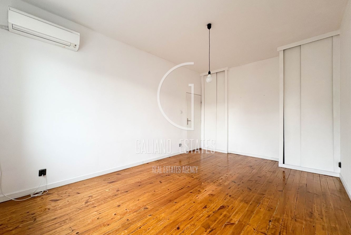 Двустаен апартамент на бул. В. Левски с паркомясто - 0