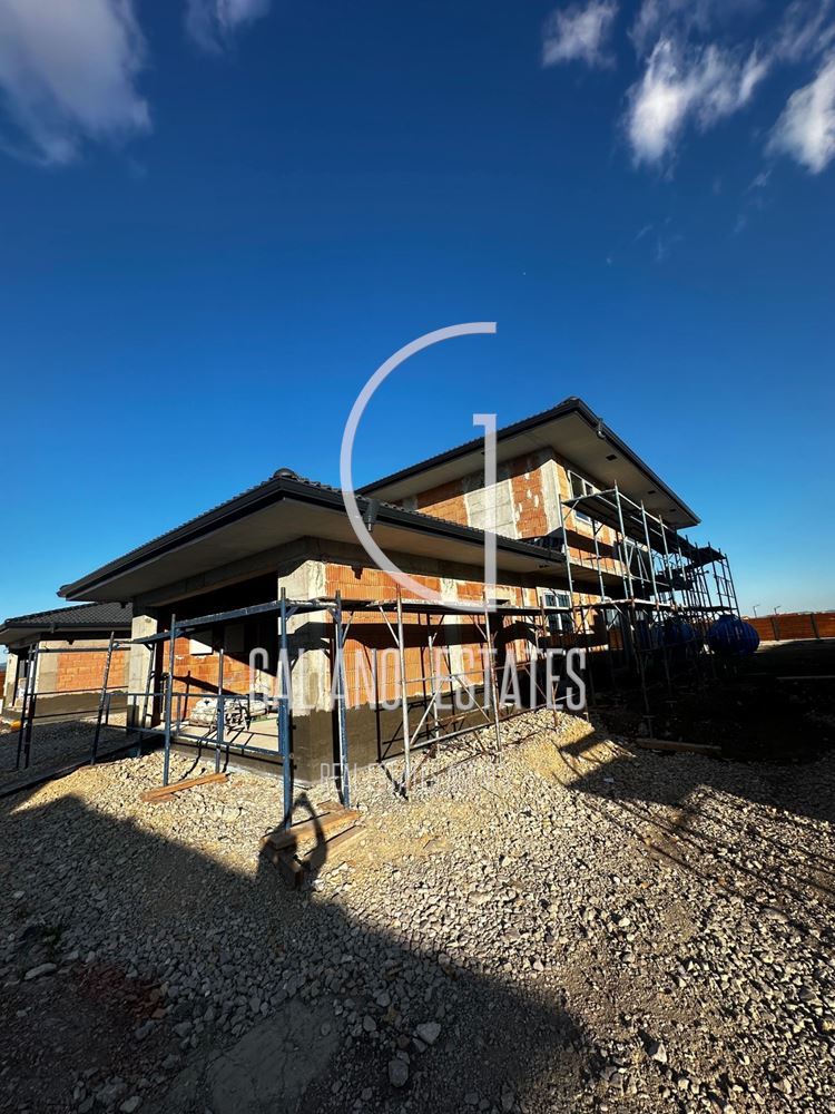 House in Bozhurishte-0 Къща в гр. Божурище - 0