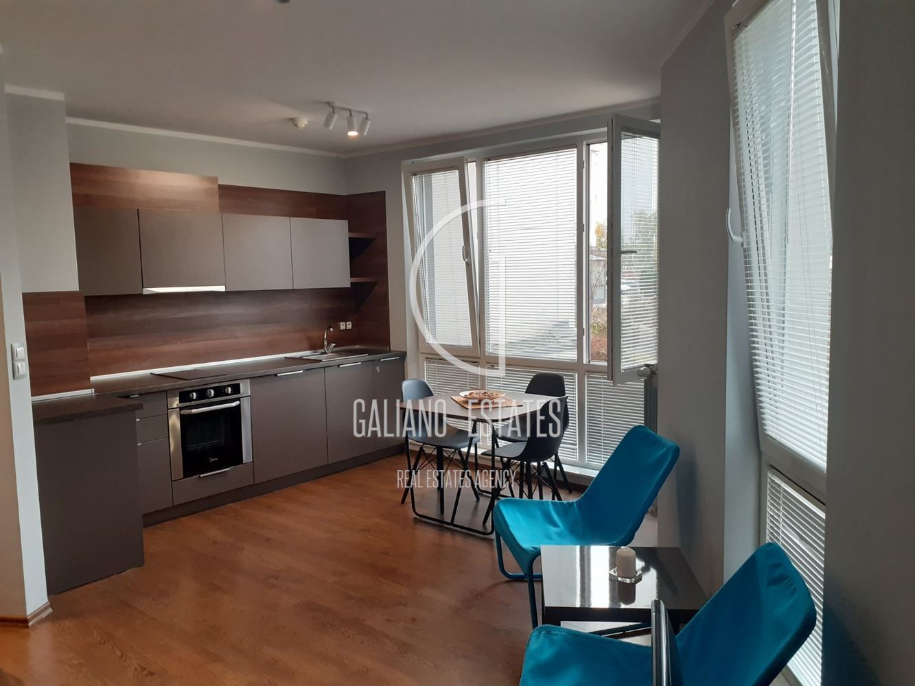 Уютно студио до УНСС-0 Уютно студио до УНСС - 0