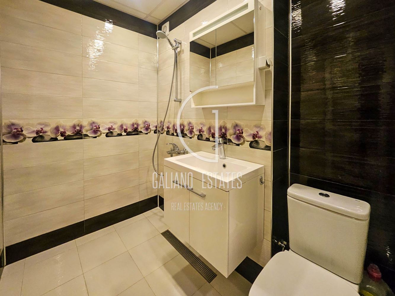 Отличен двустаен апартамент в ж.к. Надежда 3 - 0