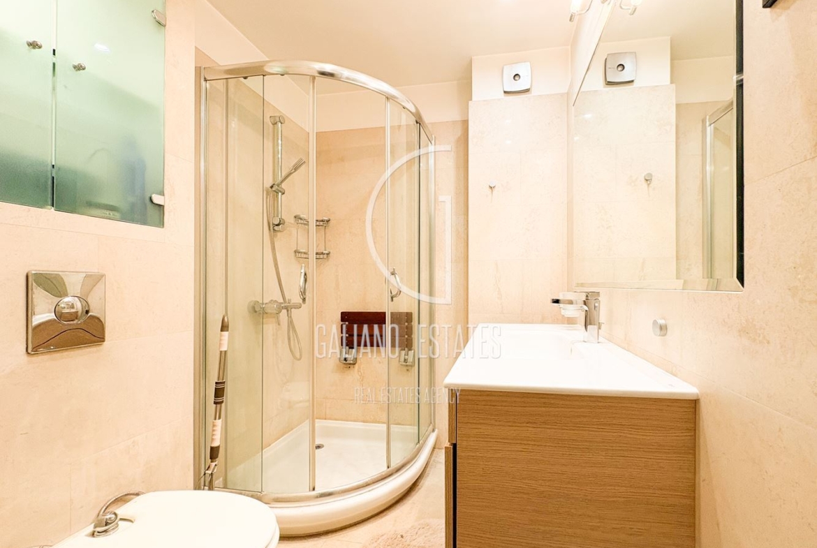 Прекрасен апартамент до Софийски университет - 0