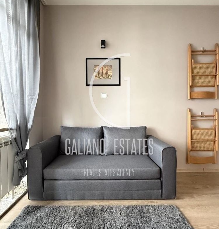 Тристаен апартамент в Студентски град - 0