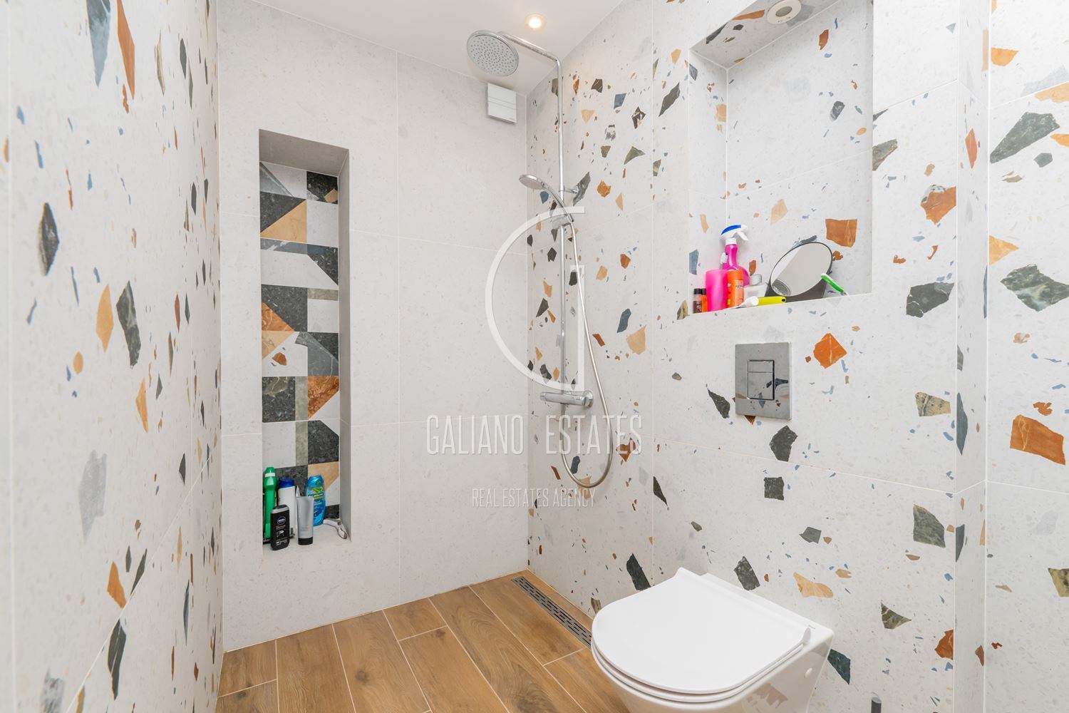 Мезонет с прекрасни тераси до парк - 0