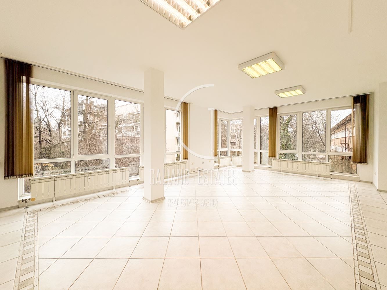 Просторен, светъл офис до метростанция Жулио Кюри - 0