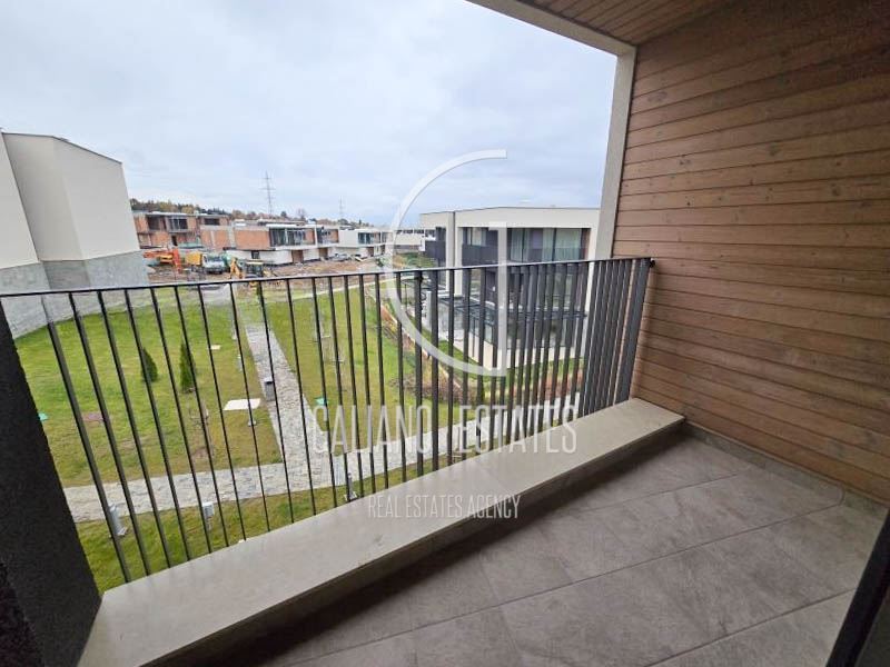 Изискан двустаен апартамент в затворен комплекс Moreni Club Residence, София - 0