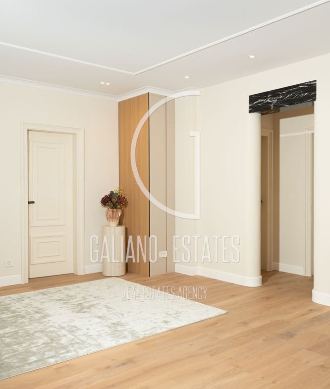 Просторен тристаен апартамент в комплекс Maison Sofia MGallery - 0