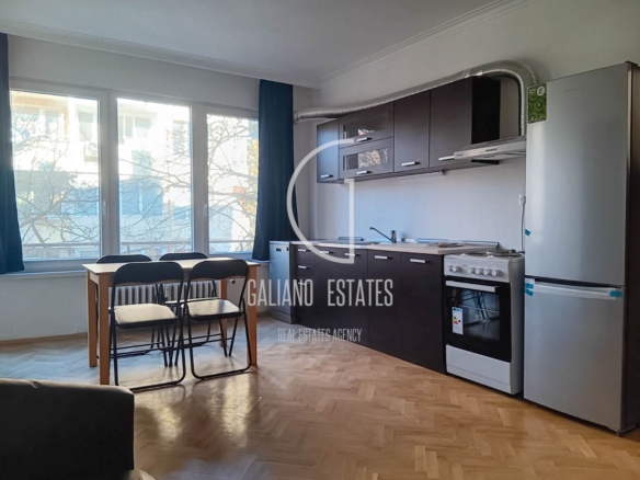 Четиристаен апартамент кв. Медицинска академия - 0