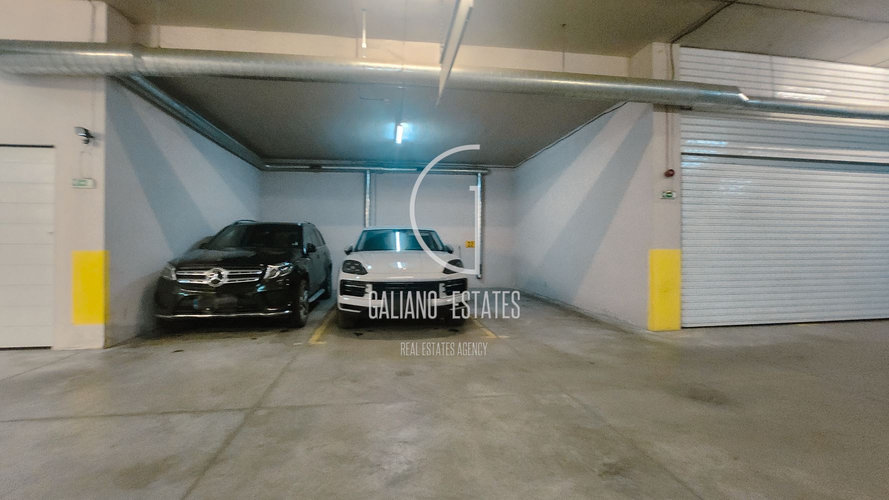 Четиристаен апартамент в затворен комплекс в местност Камбаните - 0