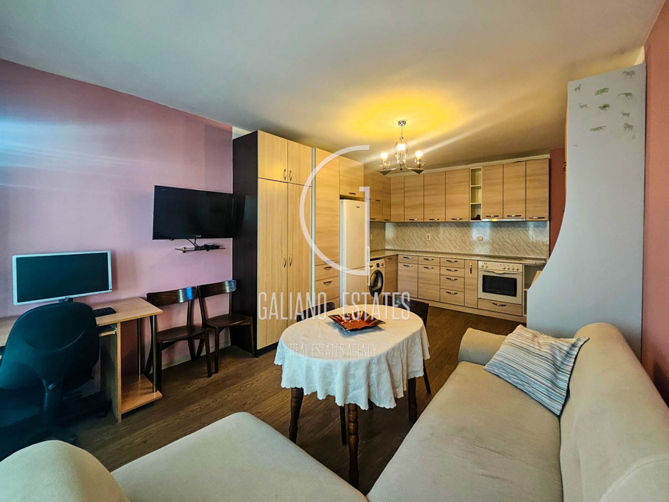 Отличен двустаен апартамент в ж.к. Надежда 3 - 0