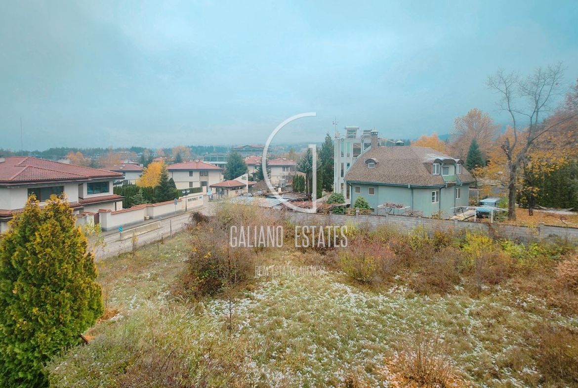 Четиристаен апартамент в затворен комплекс в местност Камбаните - 0