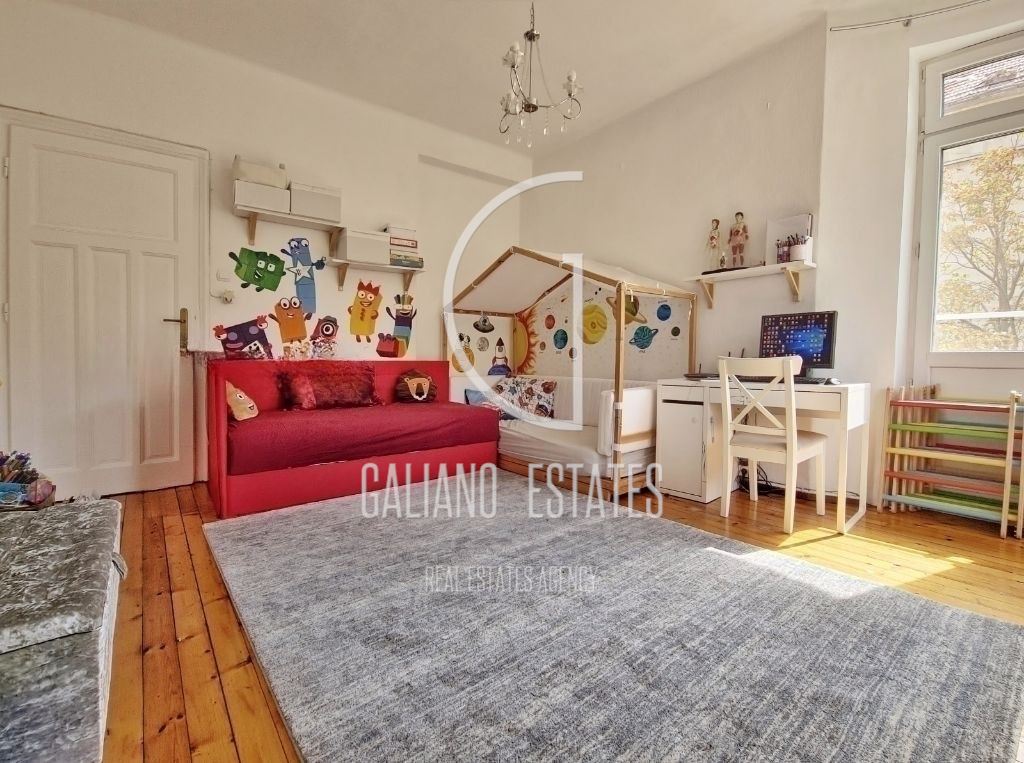 Аристократичен апартамент в идеален център - 0