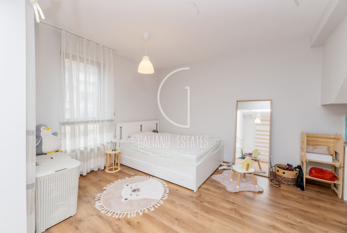 Мезонет с прекрасни тераси до парк - 0