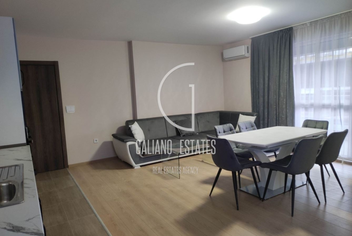 Просторен тристаен апартамент в кв. Дружба 2 - 0