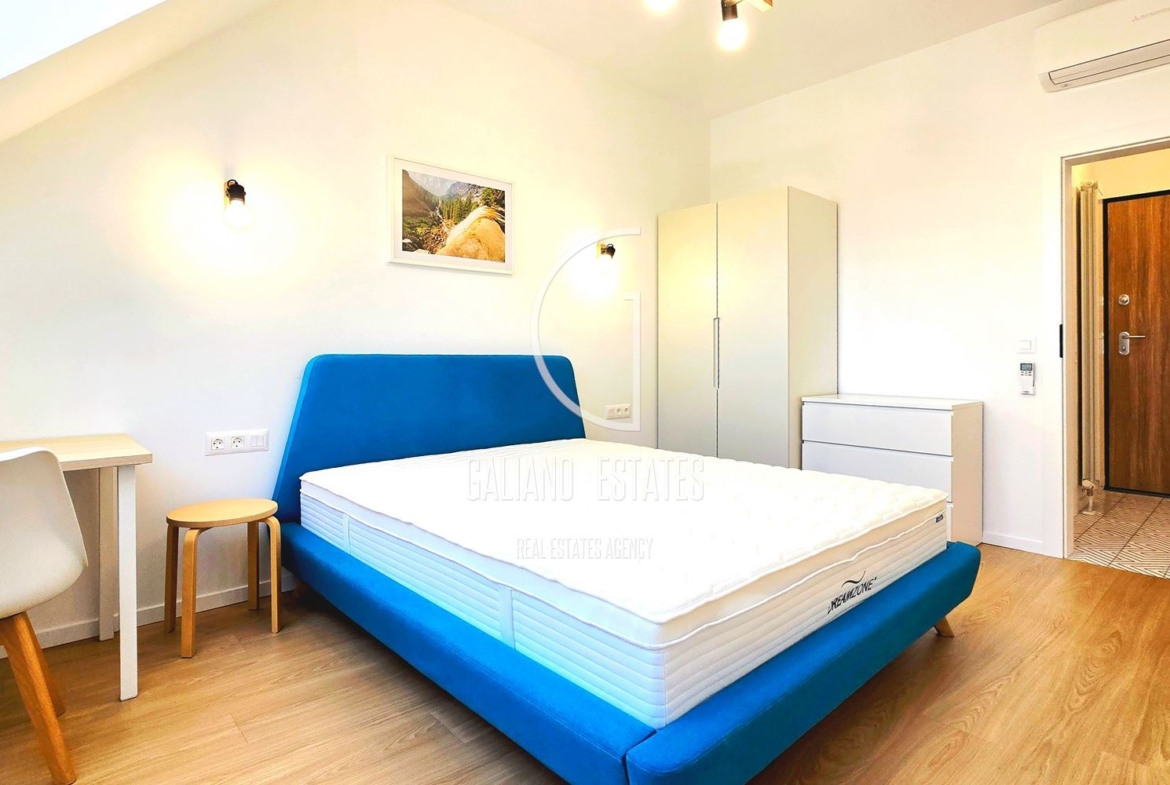 Уютен двустаен апартамент до метростанция Джеймс Баучер - 0