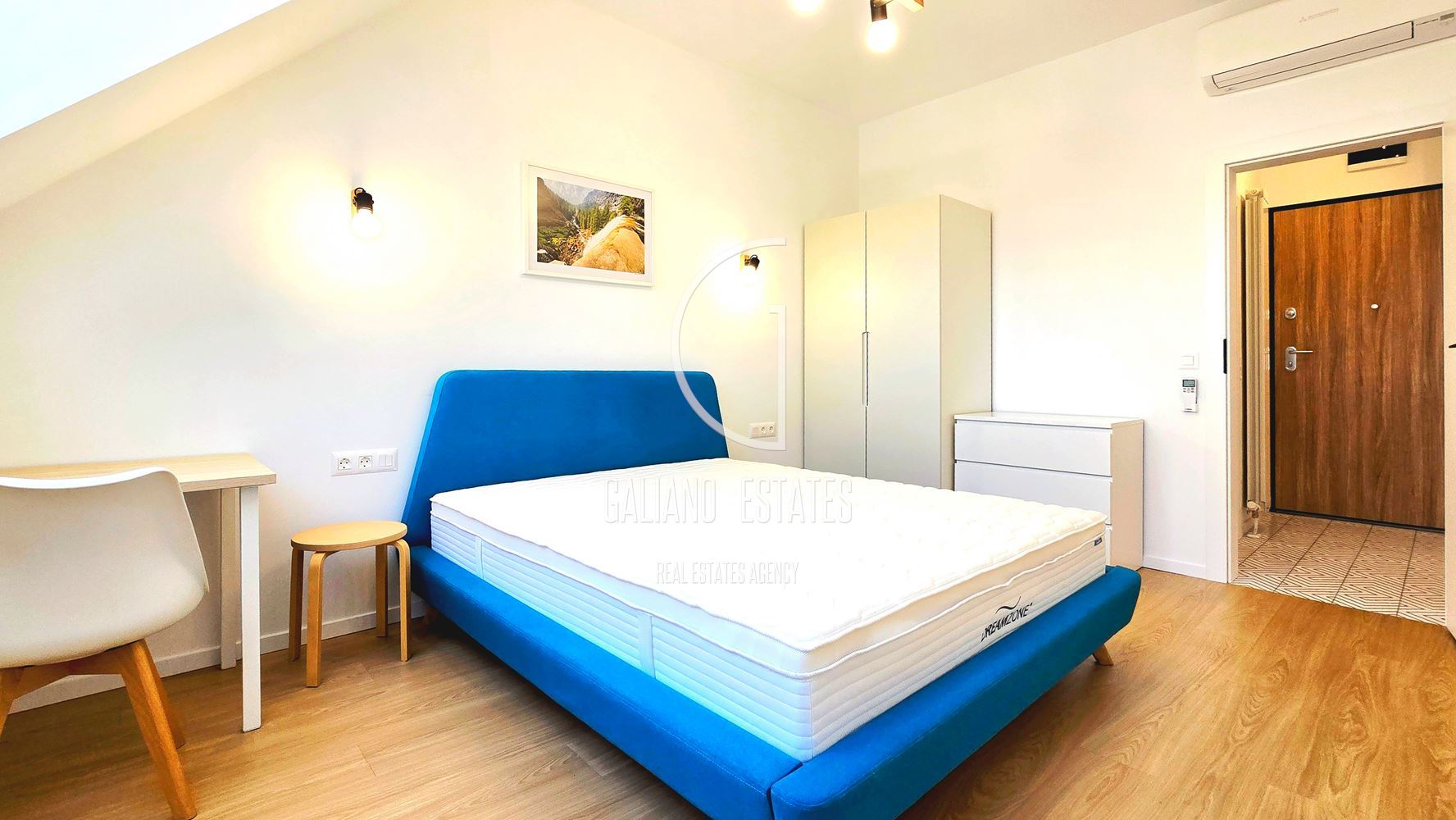 Уютен двустаен апартамент до метростанция Джеймс Баучер - 0