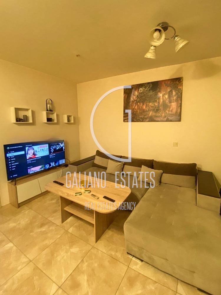 Компактен тристаен апартамент в кв. Кръстова вада - 0