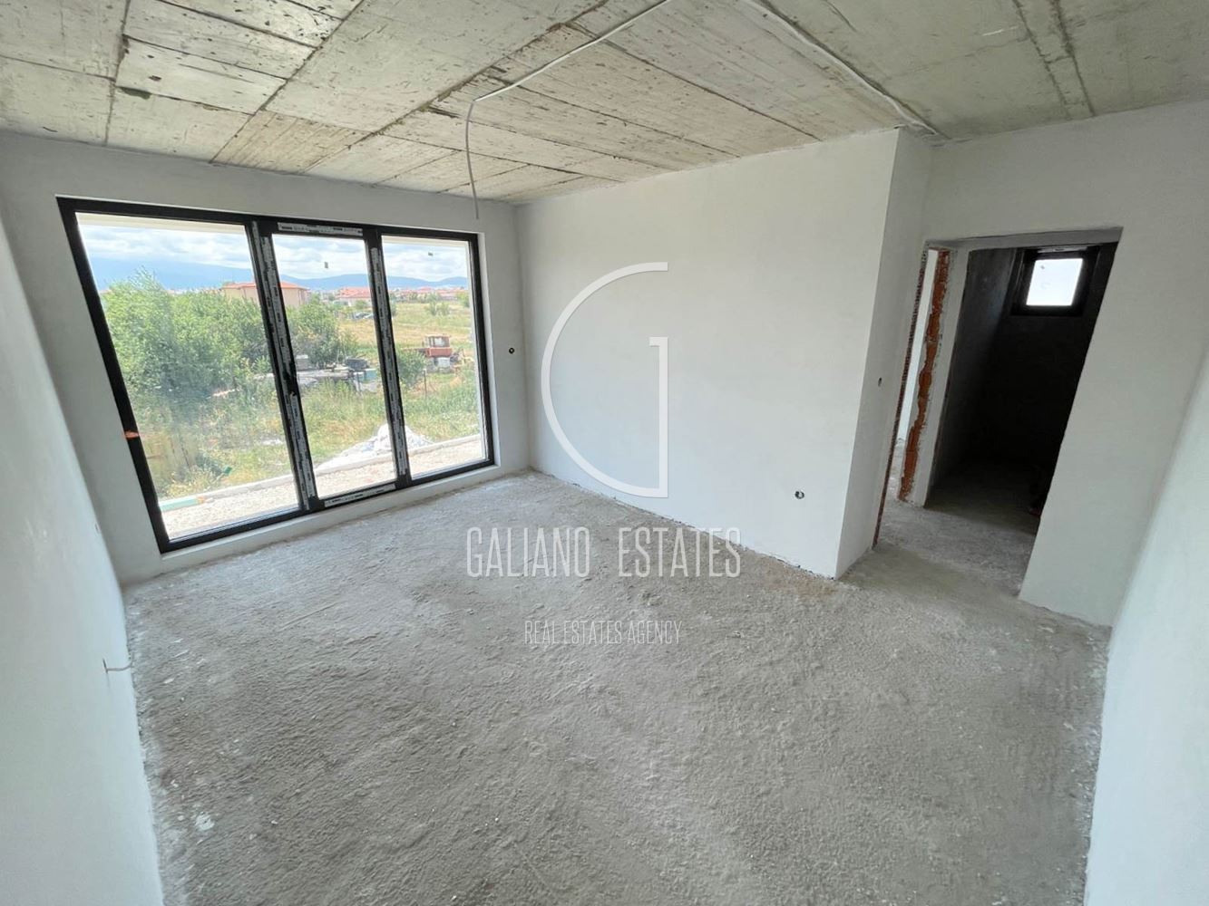 Уютна еднофамилна къща в гр. Костинброд - 0