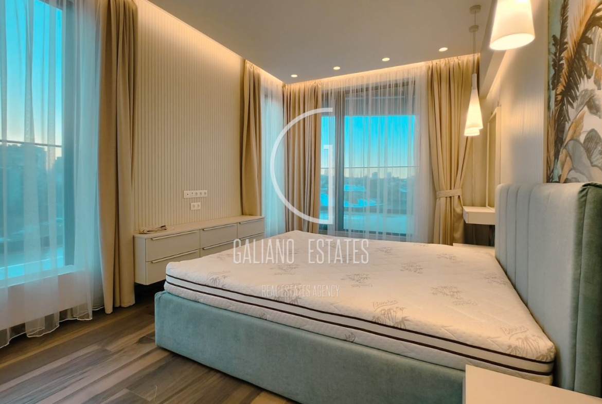 Ексклузивен дизайнерски пентхаус с панорамна тераса в кв. Изток - 0