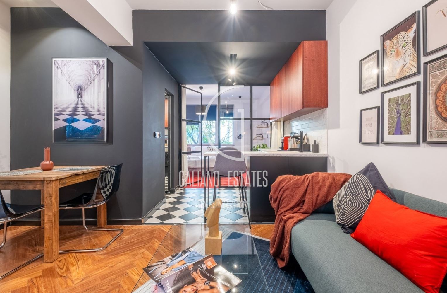 Чудесен инвестиционен имот в Център - 0