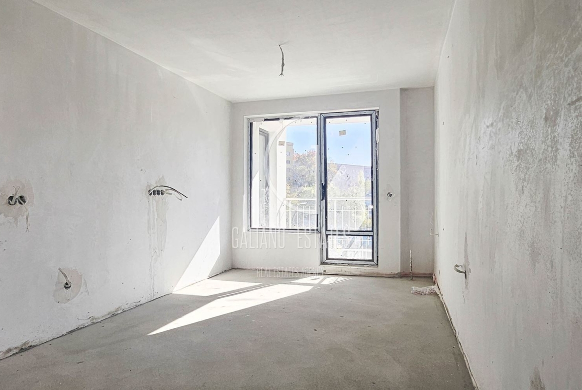 Просторен тристаен апартамен в кв. Овча Купел - 0