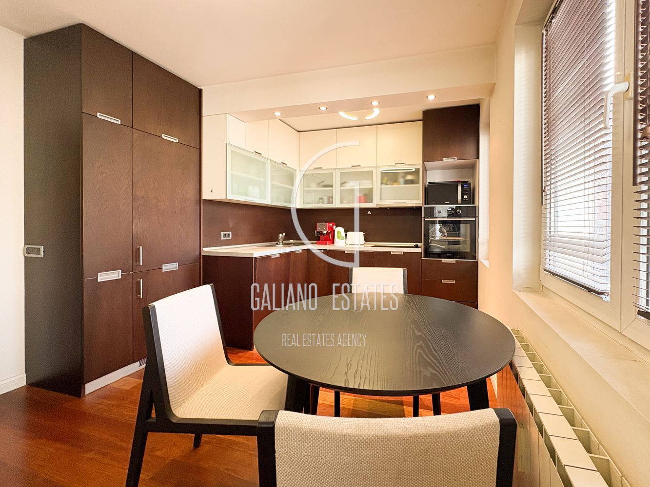 Прекрасен апартамент до Софийски университет-0 Прекрасен апартамент до Софийски университет - 0