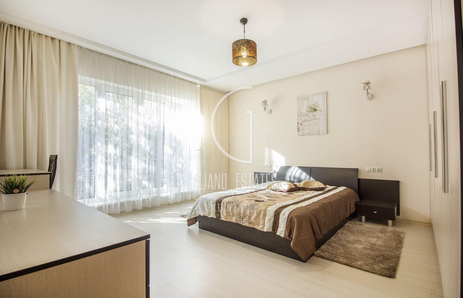 Уютен тристаен апартамент до ул. Любен Каравелов - 0