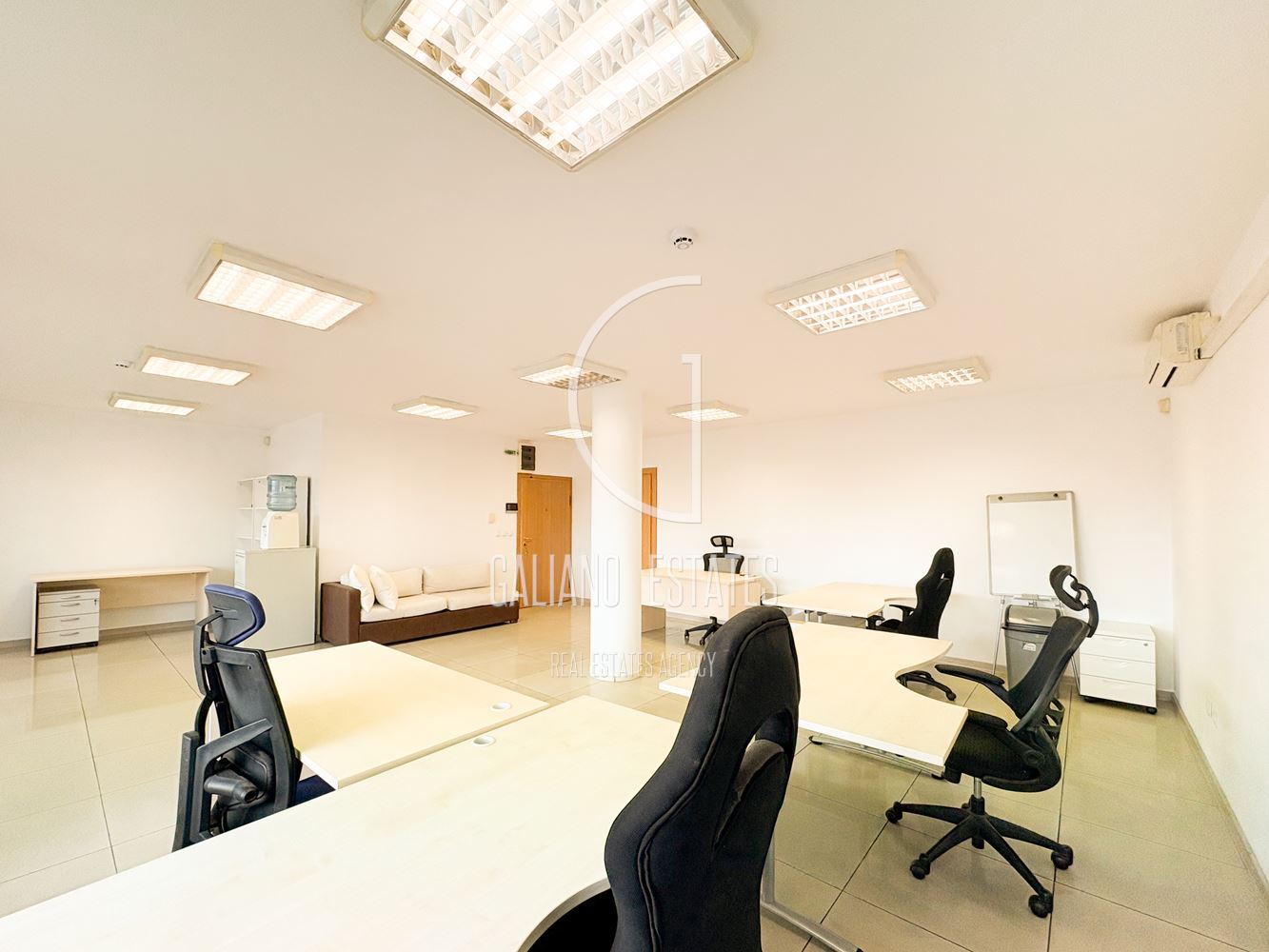 Офис в бизнес сграда, кв.Стрелбище-0 Офис в бизнес сграда, кв.Стрелбище - 0