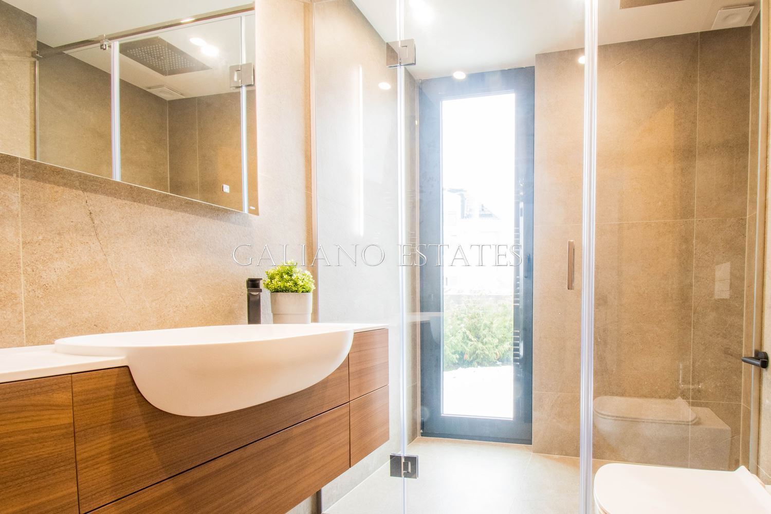 Модерен обзаведен апартамент с 3 спални и двор – 203 Residence-0 Модерен обзаведен апартамент с 3 спални и двор – 203 Residence - 0