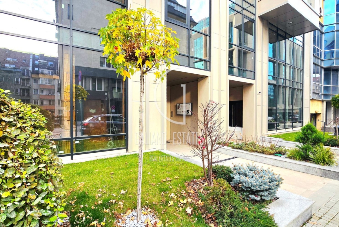 Уютен двустаен апартамент до метростанция Джеймс Баучер - 0