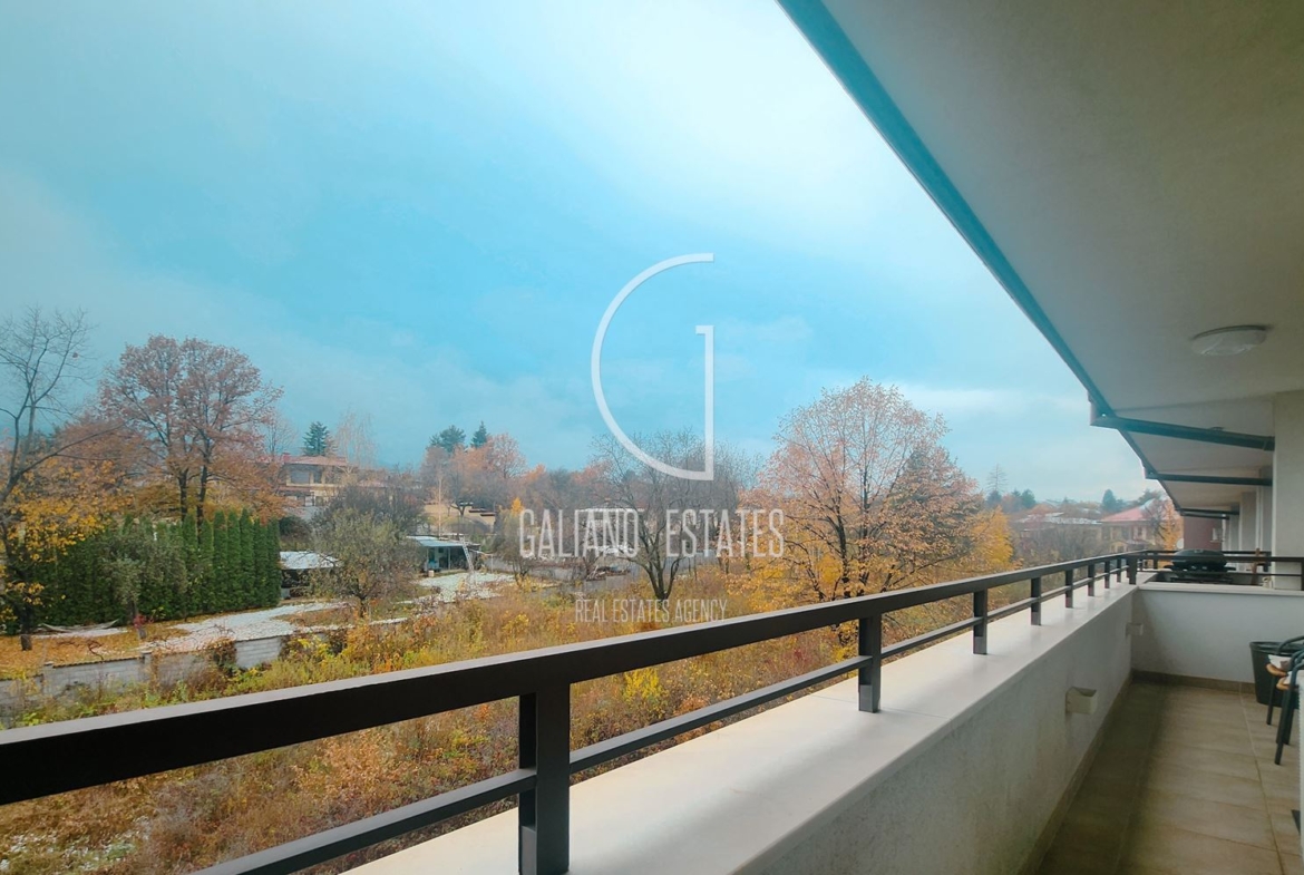 Четиристаен апартамент в затворен комплекс в местност Камбаните - 0