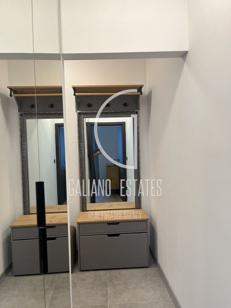 Напълно реновиран двустаен апартамент в Младост 2 - 0